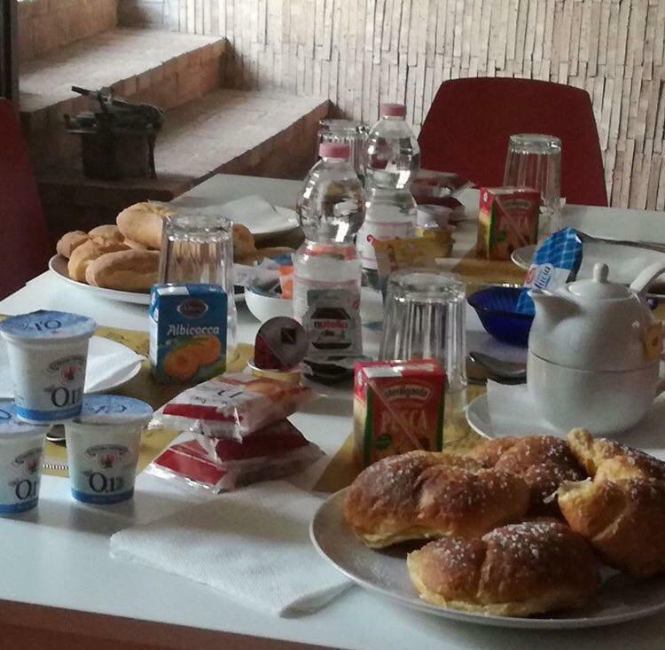 Stanze Sul Mare Bed & Breakfast Salerno Bagian luar foto